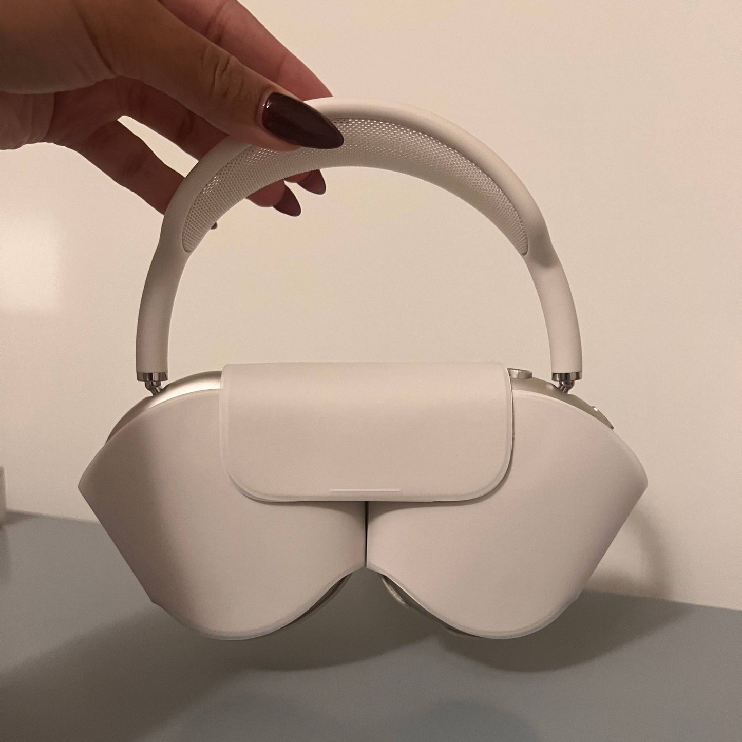 Premium Wireless Over-Ear Headphones – Noise-Cancellation, High-Fidelity Sound & Comfort Design